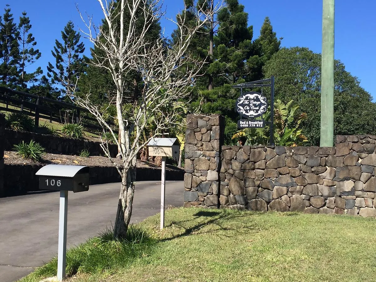 ***** Bed & Breakfast The Cottage On Obi Creek Maleny Australia
